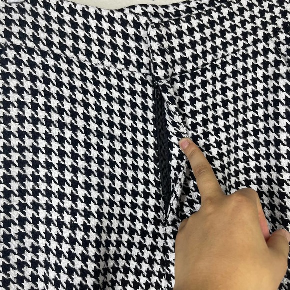 Showpo. Adelaide Two Piece Set in Houndstooth Size 4 - Picture 4 of 12